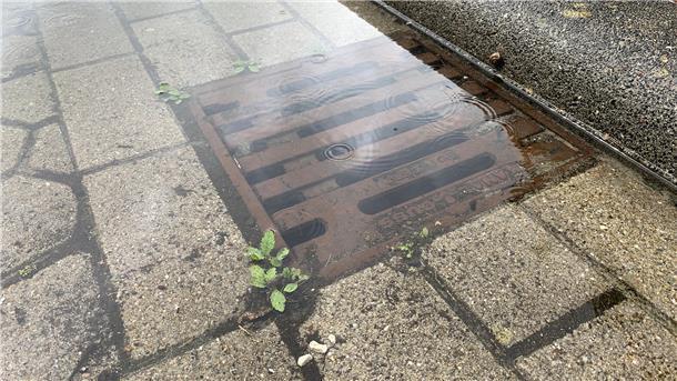 Bei Starkregen stehen schnell ganze Straßenzüge unter Wasser.