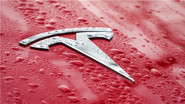 Bei Tesla sollen laut einem Bericht rund 10 Prozent der Stellen gestrichen werden.