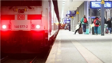 Bei Zugausfällen infolge von Streiks oder Warnstreiks können sich Fahrgäste den gesamten Ticketpreis zurückholen.