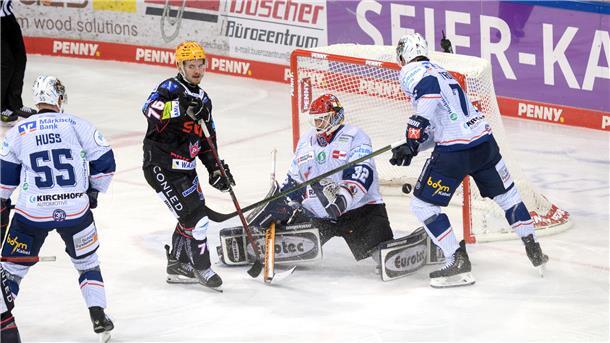 Beim 5:0-Sieg im ersten Saison-Duell mit den Iserlohn Roosters gelang Pinguins-Eigengewächs Justin Büsing der erste DEL-Treffer der Karriere. Eine Wiederholung ist mehr als erwünscht.
