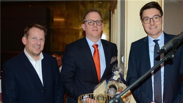 Fraktionschef Thiemo Röhler, Rhenus-Geschäftsführer Michael de Reese und der Stadtverbandsvorsitzende Christoph Frauenpreiß beim Martinsgansessen der CDU