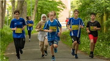 Beim ersten Nordenhamer Umweltlauf gingen auch viele Schülerinnen und Schüler an den Start.