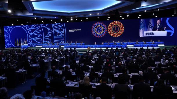 Eklat bei FIFA-Kongress: Europa-Delegierte nicht auf Podium Beim FIFA-Kongress sorgt das Verhalten von FIFA-Chef Infantino für Kritik.