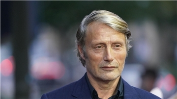 Beim Filmfest Hamburg stellte Mads Mikkelsen kürzlich seinen neuen Film „King’s Land“ vor.