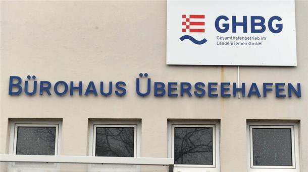 Tarifstreit beim GHB in Bremerhaven: So haben die Hafenarbeiter entschieden Firmenschild des GHB an der Fassade.