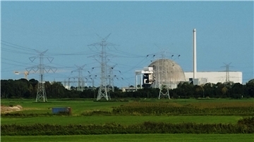 Das Foto zeigt das stillgelegte Kernkraftwerk Unterweser in Kleinensiel (Landkreis Wesermarsch).