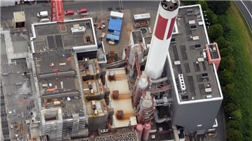 Beim Müllheizkraftwerk wird der Einbau neuer Kessel vorbereitet.