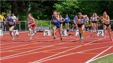 Beim Pfingstsportfest in Zeven glänzten die Athleten erneut und ließen die Rekorde purzeln.