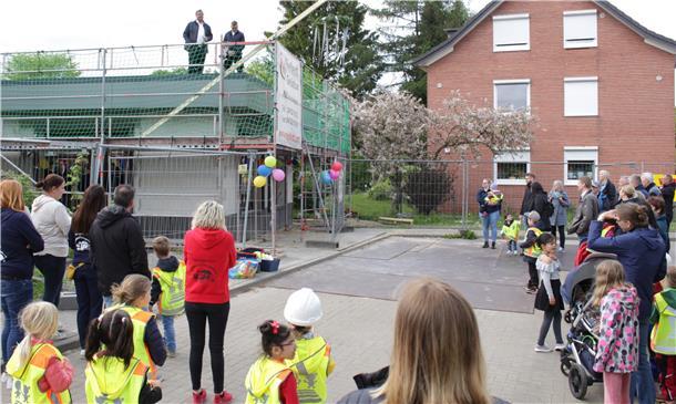 Richtfest für den Anbau der Kita "Stubbener Zwergenhaus"