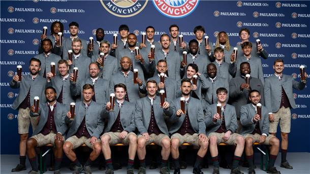 Sky: FC Bayern gibt Wanner nach Eindhoven ab Beim Shooting war Paul Wanner noch dabei.
