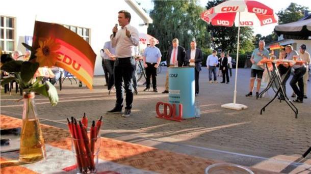 Beim Sommerfest der Beverstedter CDU thematisierte Generalsekretär Sebastian Lechner nicht nur Missstände der Bundes- und Landespolitik, sondern forderte auch deren Beseitigung.