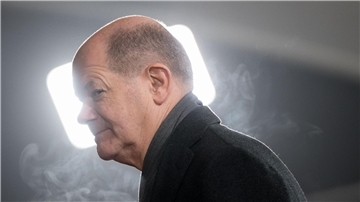 Beim Thema Rückführung von abgelehnten Asylbewerbern schlägt der Antrag einen deutlich zurückhaltenderen Ton an als Bundeskanzler Olaf Scholz.