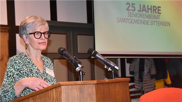 Bekam von allen Seiten viel Lob: die Beiratsvorsitzende Jutta Fettköter. Ohne ihren Einsatz stünde der Seniorenbeirat nicht da, wo er heute steht. 