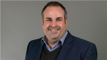 Bereits vor dem Vortrag werden Jan Bauer (Foto), Eike Holsten und Marco Mohrmann Pflegekräfte und Angehörige von Pflegebedürftigen besuchen und abends in Gyhum von ihren Erfahrungen berichten.