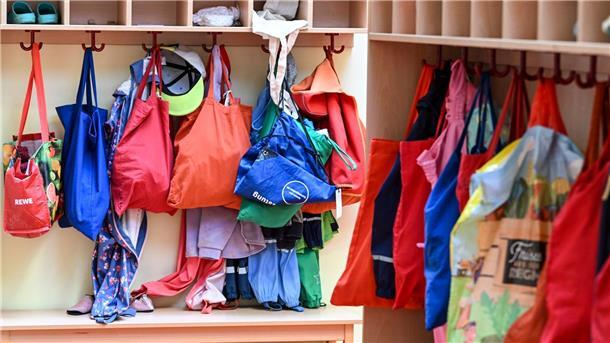 Betreuung für Unter-Drei-Jährige? In vielen Gegenden Deutschlands noch immer ein Problem.