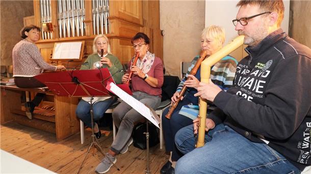 Flöten spielen in Wulsbüttel für Erhalt der Kirchenorgel