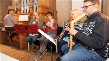 Flöten spielen in Wulsbüttel für Erhalt der Kirchenorgel