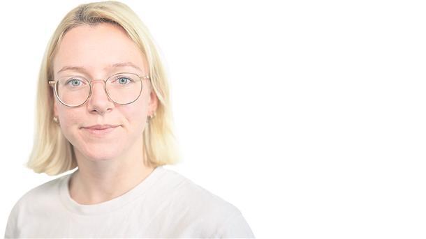 Ein Porträtfoto von Leandra Hanke.