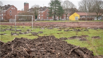 Arbeiten im Bereich der Hambuger Straße künden von dem Schulneubau-Projekt in Geestemünde.  