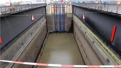 Baugrube Kaiserschleuse: Hier geht es 24 Meter in die Tiefe