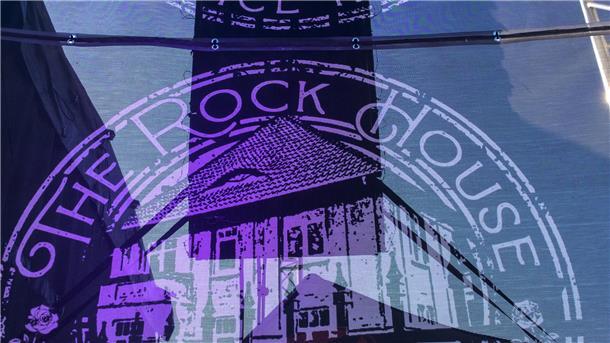 (Mit großer Bildergalerie) Harte Riffs und heiße Stimmung beim Rock House Festival