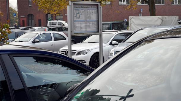 Autozulassungen 2018: Wenig Luxus und klassische Farben