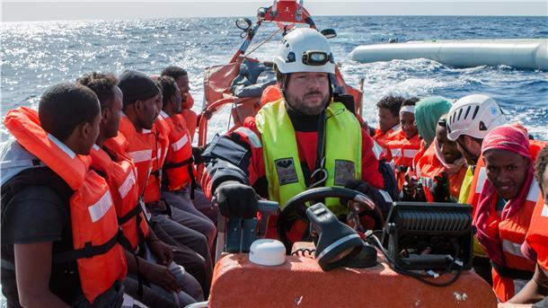 Schuldig der Humanität
