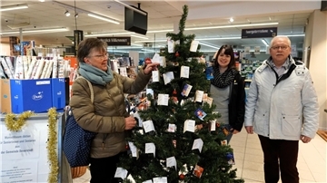 Wunschweihnachtsbaum für Beverstedter Senioren