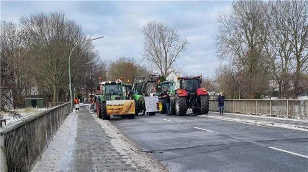 Bauernproteste: Heute Morgen wird der Hafen in Bremerhaven blockiert Bauernproteste: Heute Morgen wird der Hafen in Bremerhaven blockiert