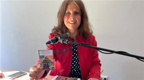 Susanne Ziegert plaudert bei Lesung aus dem Nähkästchen Susanne Ziegert plaudert bei Lesung aus dem Nähkästchen