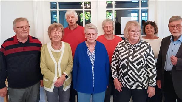 Seniorenunion in Nordenham bestätigt Vorsitzende im Amt Der neue Vorstand der Seniorenunion in Nordenham.