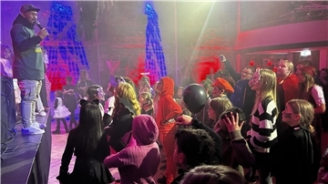 Halloween Kids Party begeistert im Apollo Bremerhaven