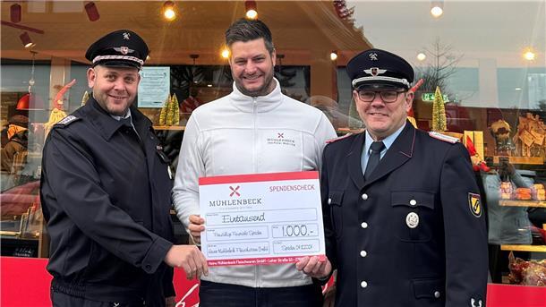 Firma Mühlenbeck übergibt Freiwilliger Feuerwehr 1.000 Euro