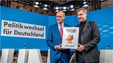 Kommentar zu den Wahlprogrammen: Vage Versprechen für die eigene Klientel Kommentar zu den Wahlprogrammen: Vage Versprechen für die eigene Klientel