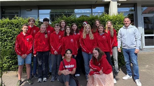 Ein Gruppenbild zeigt die Schulsanitäter des St.-Viti-Gymnasiums.