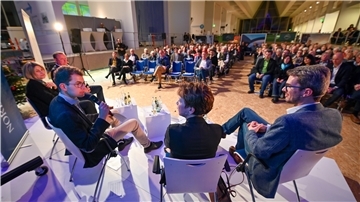 Podiumsdiskussion im Deutschen Schifffahrtsmuseum zum Schicksal der "Seuten Deern" und der Museumsflotte. 