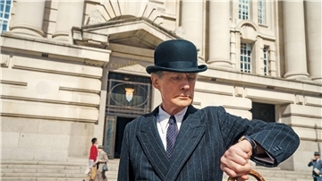 Bill Nighy als Rodney Williams in „Living - Einmal wirklich leben“.