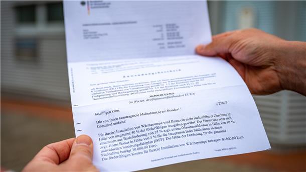 Ein Förderbescheid des Bundesamtes für Wirtschaft und Ausfuhrkontrolle (BAFA) für den Einbau einer Wärmepumpe. 