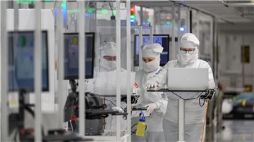 Bisher hat Infineon in Regensburg etwa 3100 Mitarbeiter.