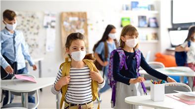 Bislang soll die Maskenpflicht im Land Bremen und in Niedersachsen im Unterricht selbst nicht gelten.
