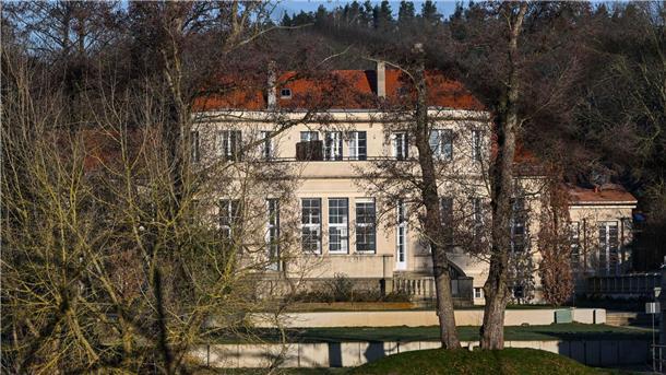 CDU Potsdam: Parteiausschlussverfahren für Villen-Eigentümer Blick auf das Gästehaus am Lehnitzsee: Dort hatte ein Treffen radikaler Rechter stattgefunden.