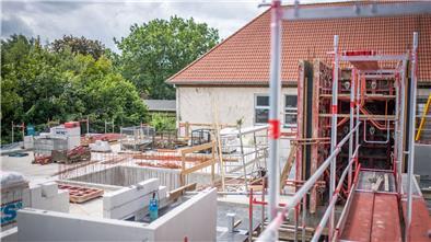 Blick auf die derzeit im Bau befindliche barrierefreie Wohnanlage der Stäwog in der Isarstraße in Surheide. Foto: Hartmann