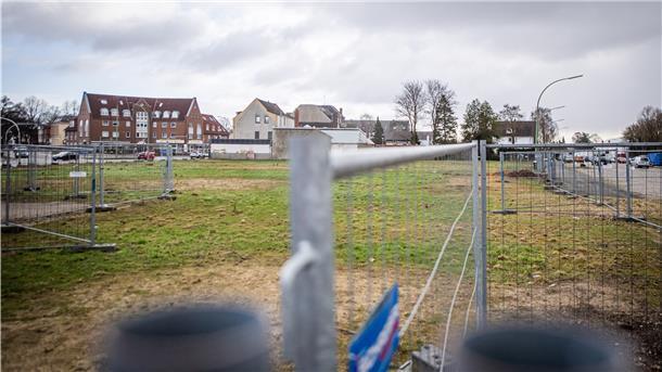 Baustart für neue Wulsdorfer Stadtteilmitte verzögert sich Blick auf Wulsdorfs künftige Ortsmitte.