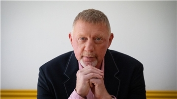 Boris Becker fordert von den Konkurrenten von Carlos Alcaraz und Jannik Sinner eine Steigerung.