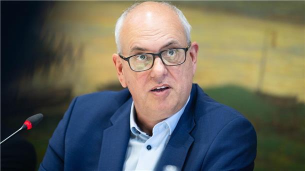 Bremens Bürgermeister Bovenschulte gestürzt Bremens Bürgermeister Bovenschulte ist gestürzt.