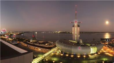 Bremerhaven im Oktober, morgens um 7 Uhr: Solche fantastischen Bilder liefert die neue Super-Webcam von Bremerhaven. Sie sendet vom Columbus Center - und erschließt viele neue digitalen Dimensionen.