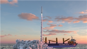 Raketenstart von einem Schiff. 
