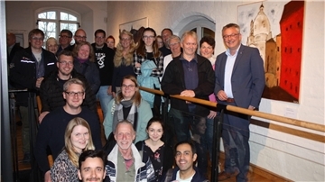 Bürgermeister Andreas Wittenberg (rechts) begrüßte 34 Neubürgerinnen und Neubürger während des Neubürgerempfanges in der Burg.