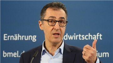 Bundesernährungsminister Cem Özdemir spricht sich für mehr Kinderschutz in der Werbung für Lebensmittel aus.