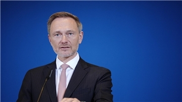 Bundesfinanzminister Christian Lindner: „Durch diese Maßnahme wird auch die Anziehungskraft des deutschen Sozialstaats reduziert.“